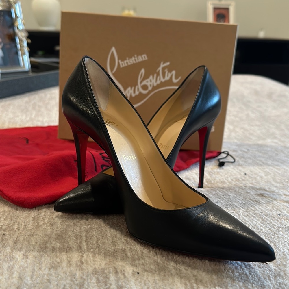 Black Christian Louboutin Kate 100mm Napa Pump            Size: 7B/37